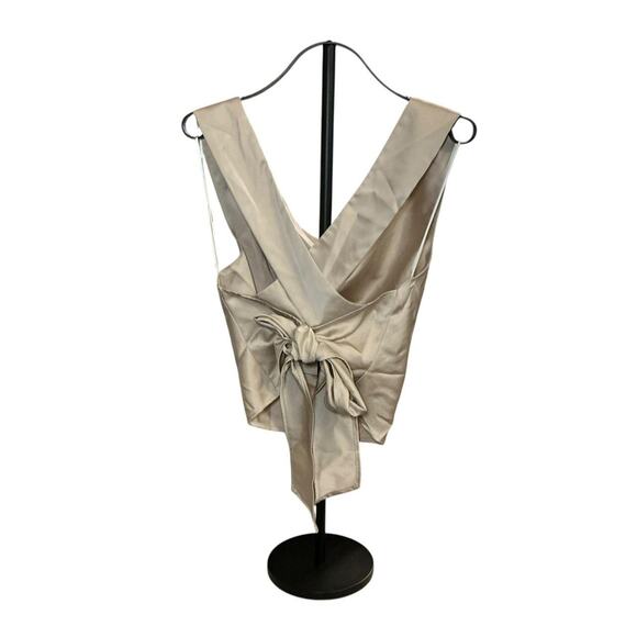 Le Lis Satin Backless Tie Back Top Size Large Champagne Cowl Neck Sleeveless - Picture 4 of 7